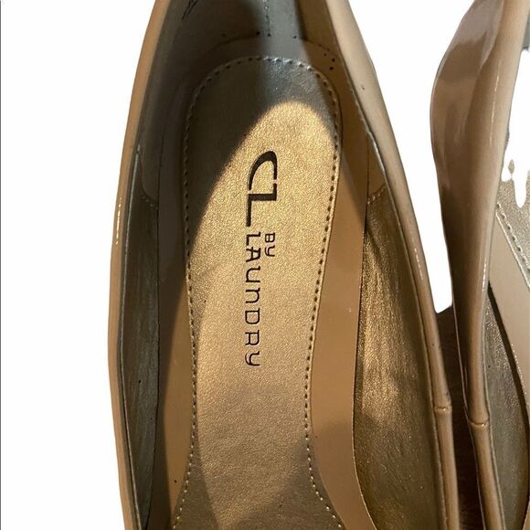 CL By Laundry Women’s Dress Taupe Wedges • 9 wide - Picture 4 of 13